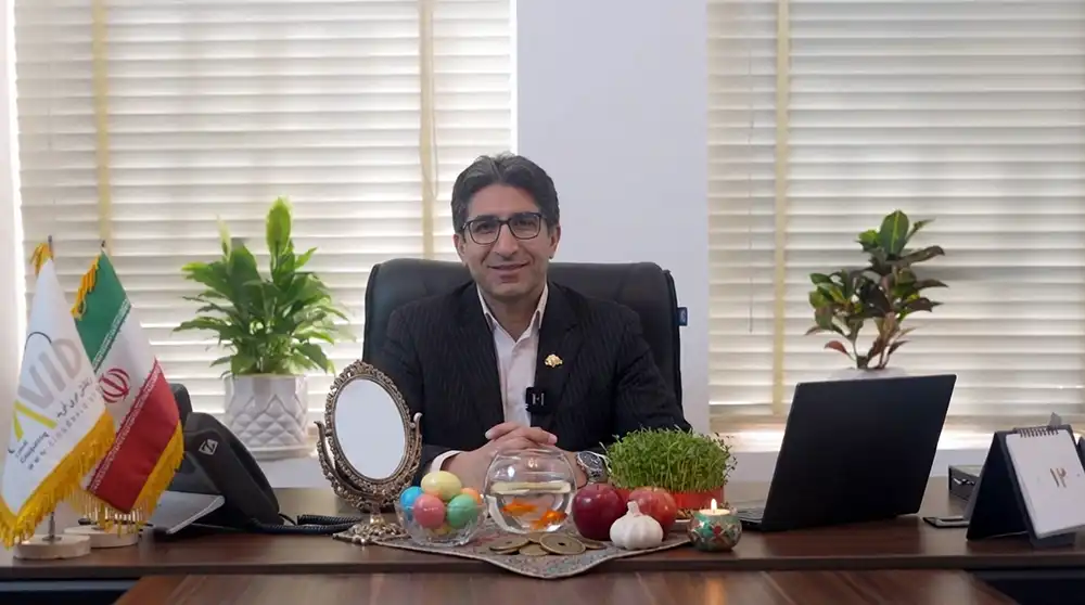 پیام تبریک مدیرعامل رایانش ابری آوید به مناسبت سال نو به همراه گزارشی از سال ۱۴۰۴